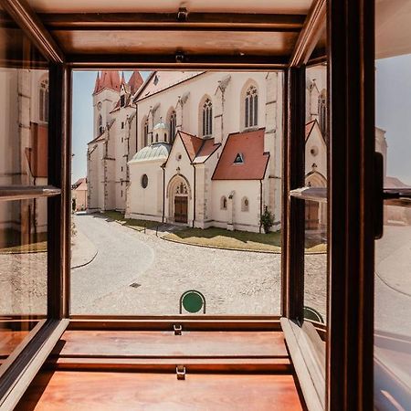 Apartmany Stare Mesto Зноймо Екстериор снимка