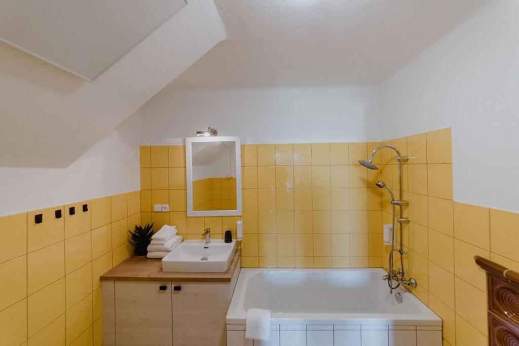Apartmany Stare Mesto Зноймо Екстериор снимка